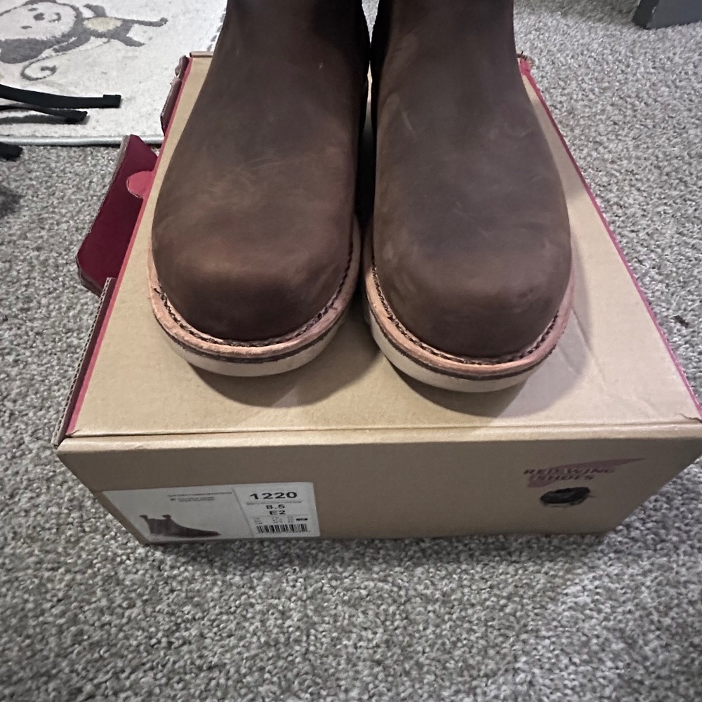 Red wings 1220 soft toe boots